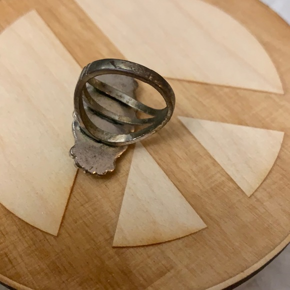 Sodalite Gemstone Ring in vintage setting - Picture 6 of 6